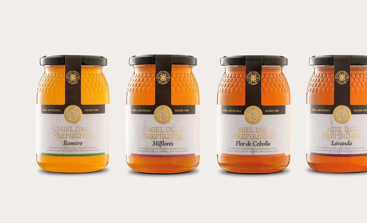 Diseño de etiquetas y packaging de las mieles de Apícola Cinco Villas, la miel del Prepirineo 1